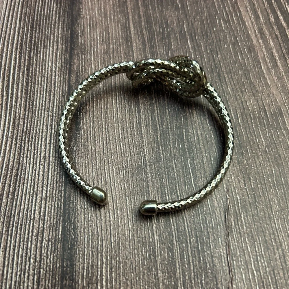 Braided Knot Bracelet